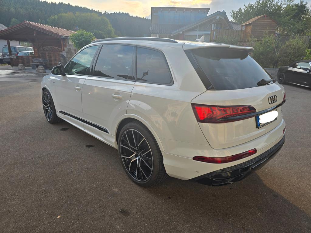 Audi Q7 2023