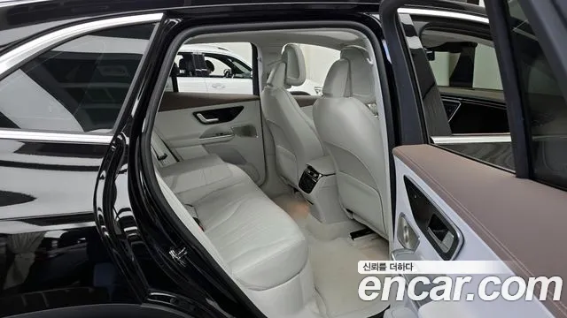 Mercedes-Benz EQE 2023