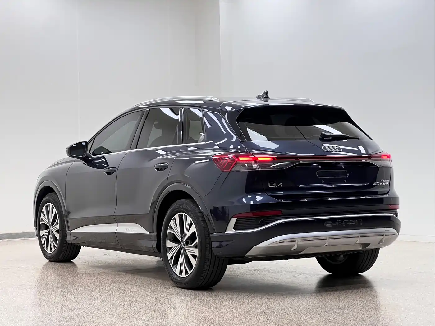 Audi Q4 e-tron 2023