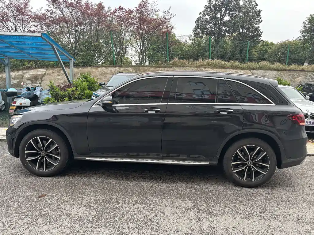 Mercedes-Benz GLC 2021