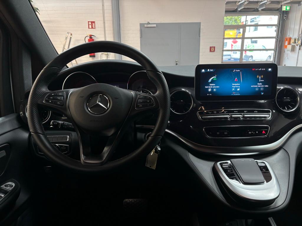 Mercedes-Benz V 300 2024
