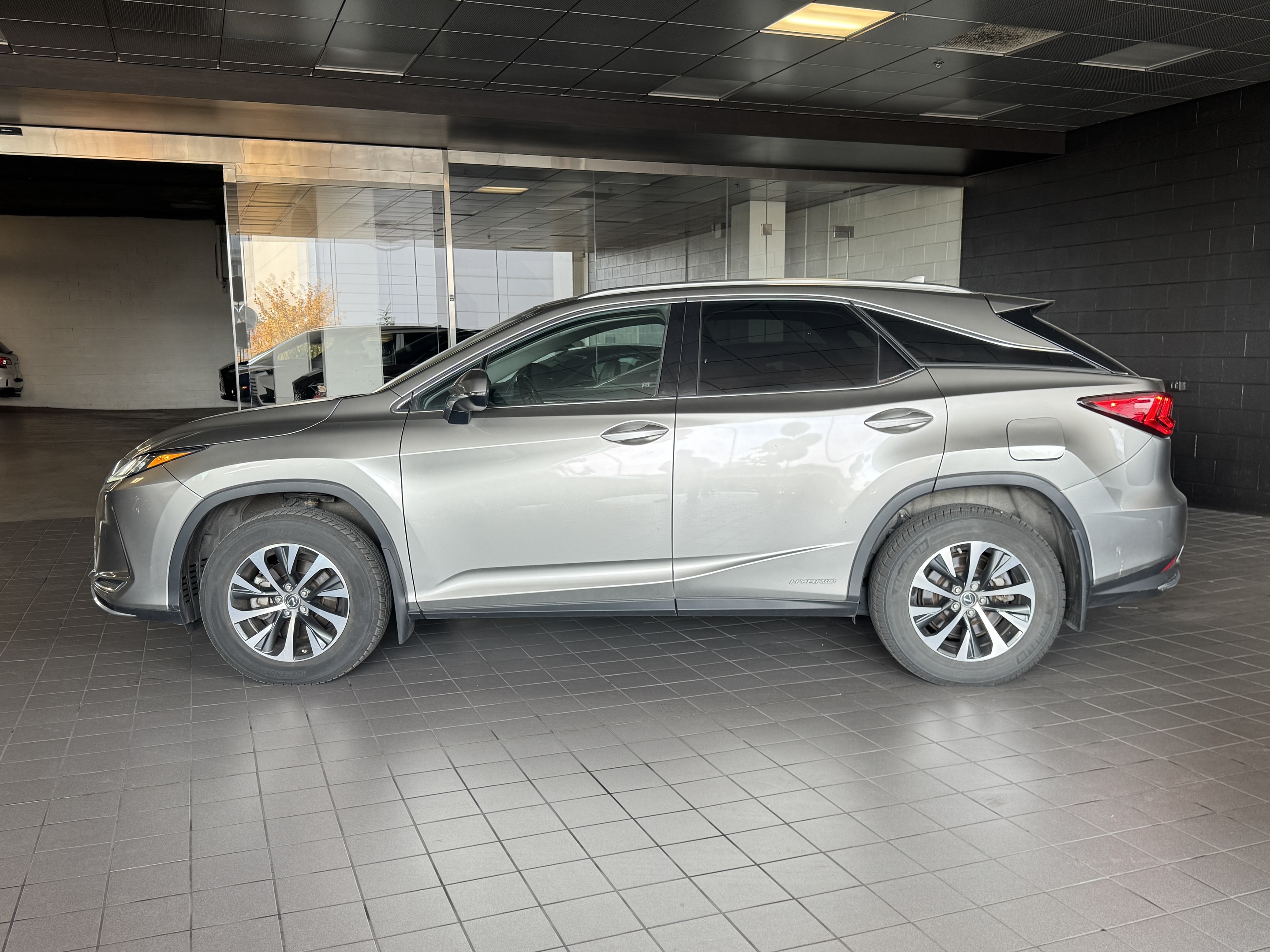 Lexus RX 2021