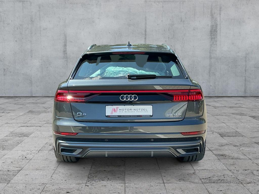 Audi Q8 2022