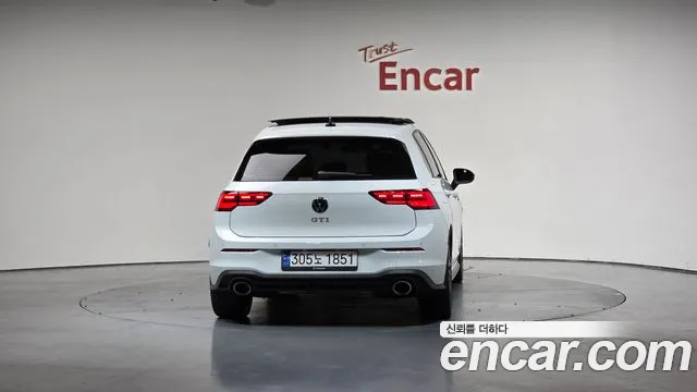 Volkswagen Golf 2023