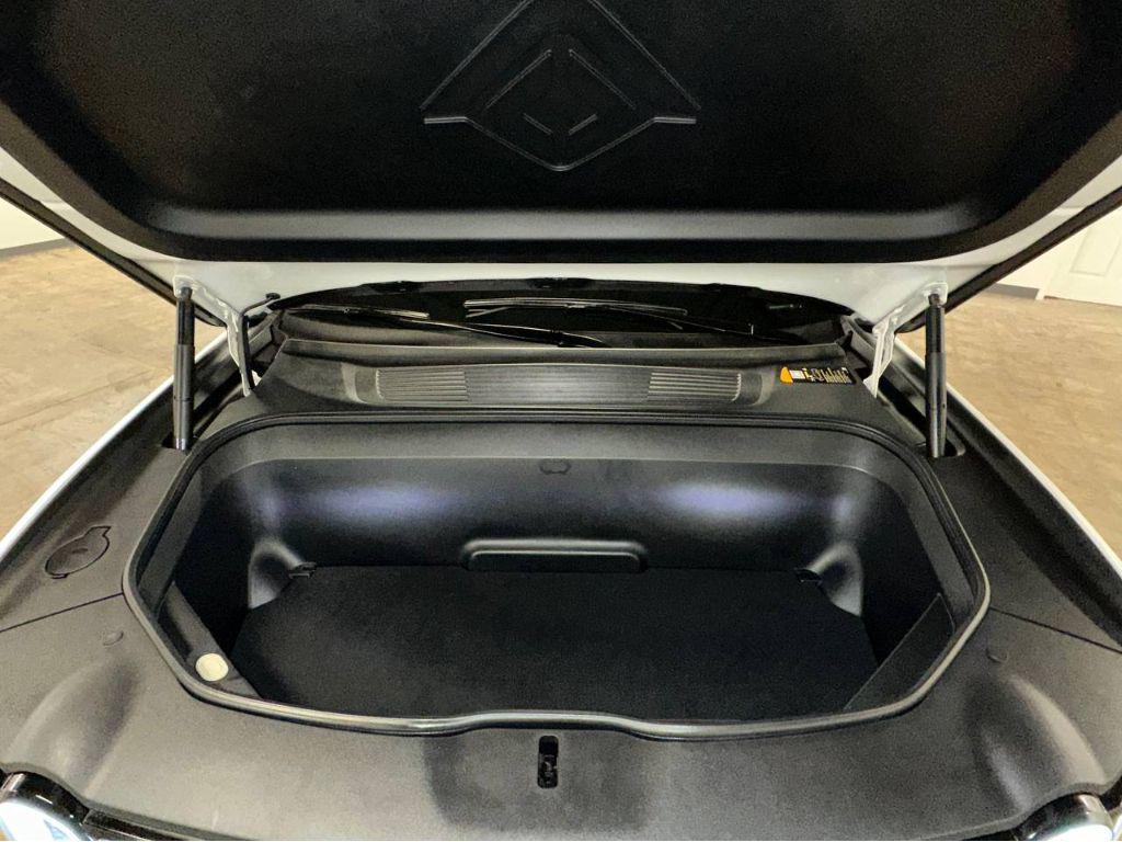 Rivian R1S 2024