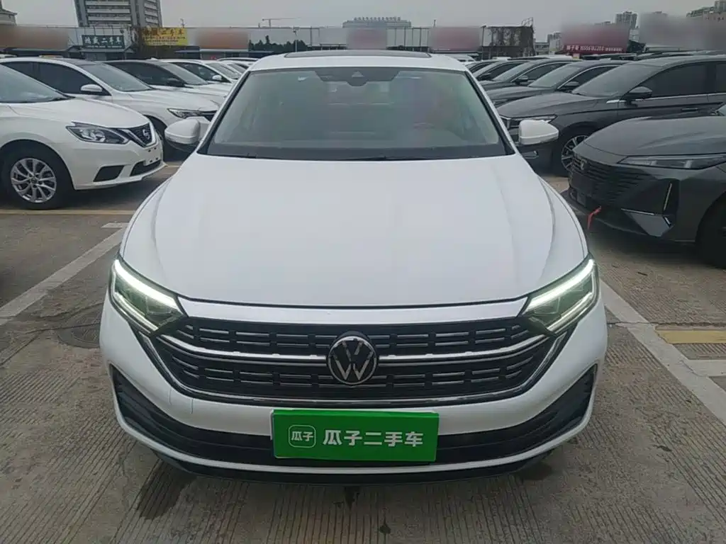 Volkswagen Sagitar 2023