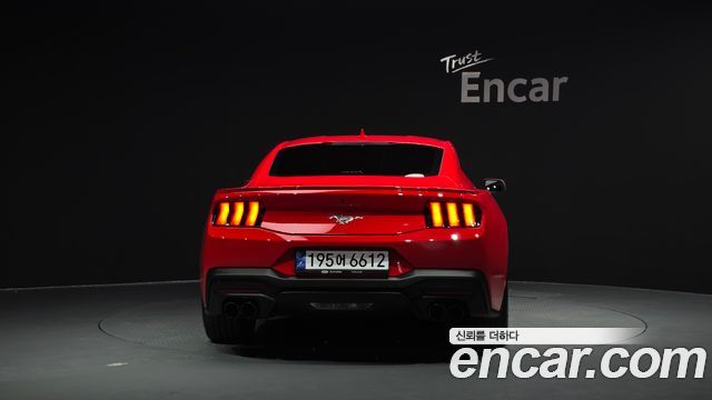 Ford Mustang 2025