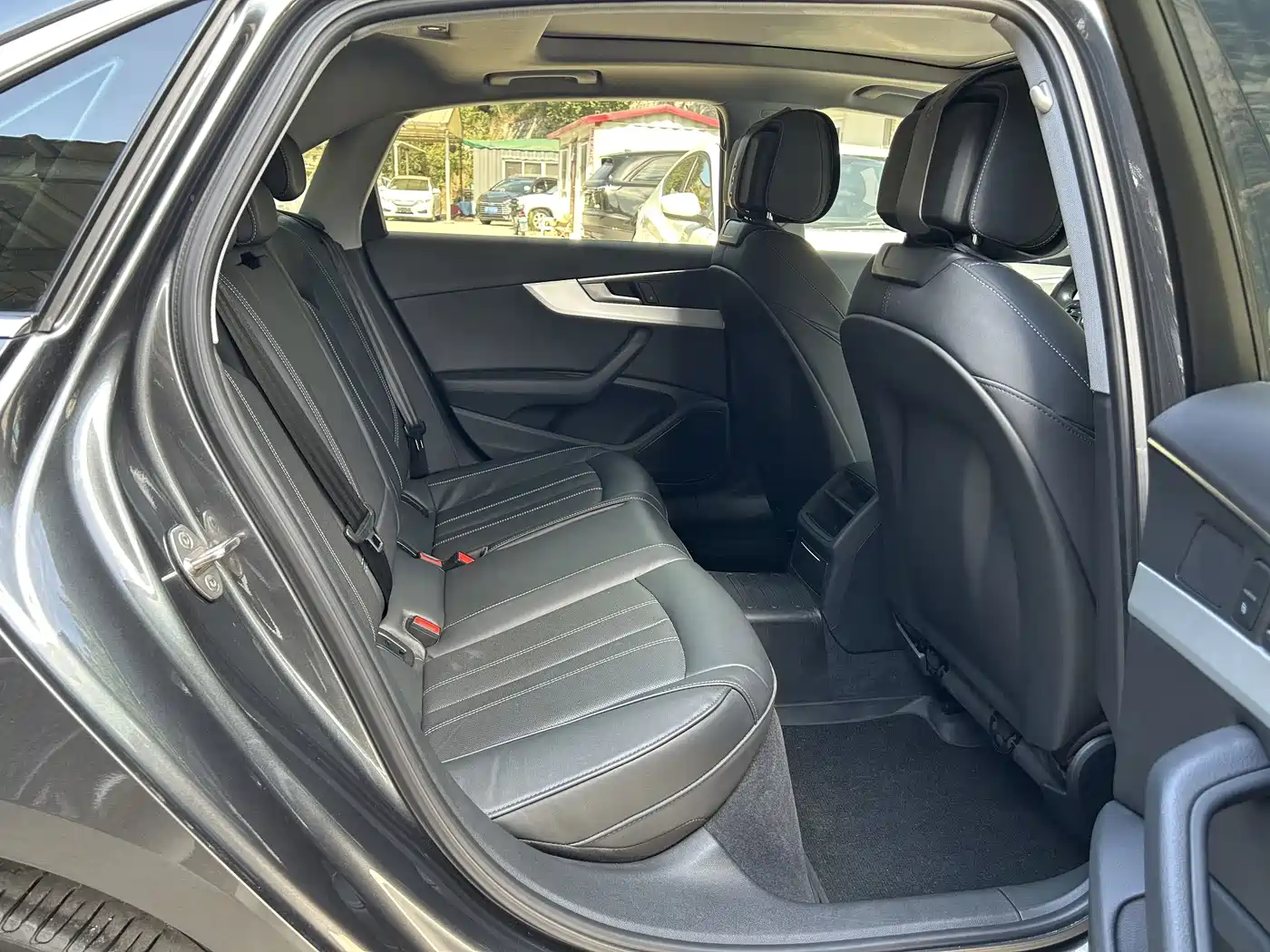 Audi A4 2023