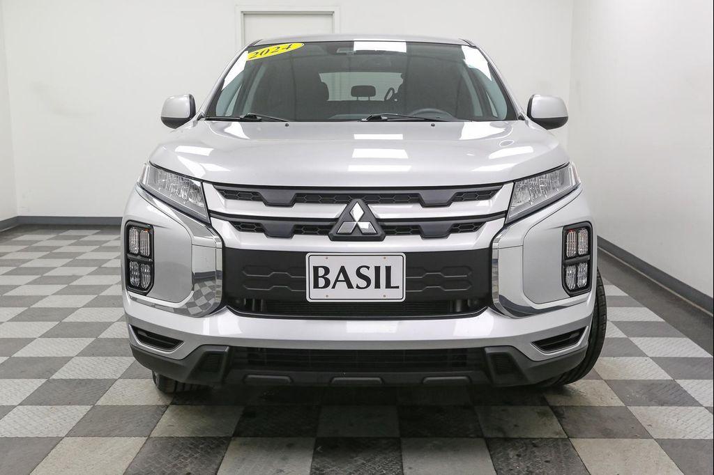 Mitsubishi Outlander Sport 2024
