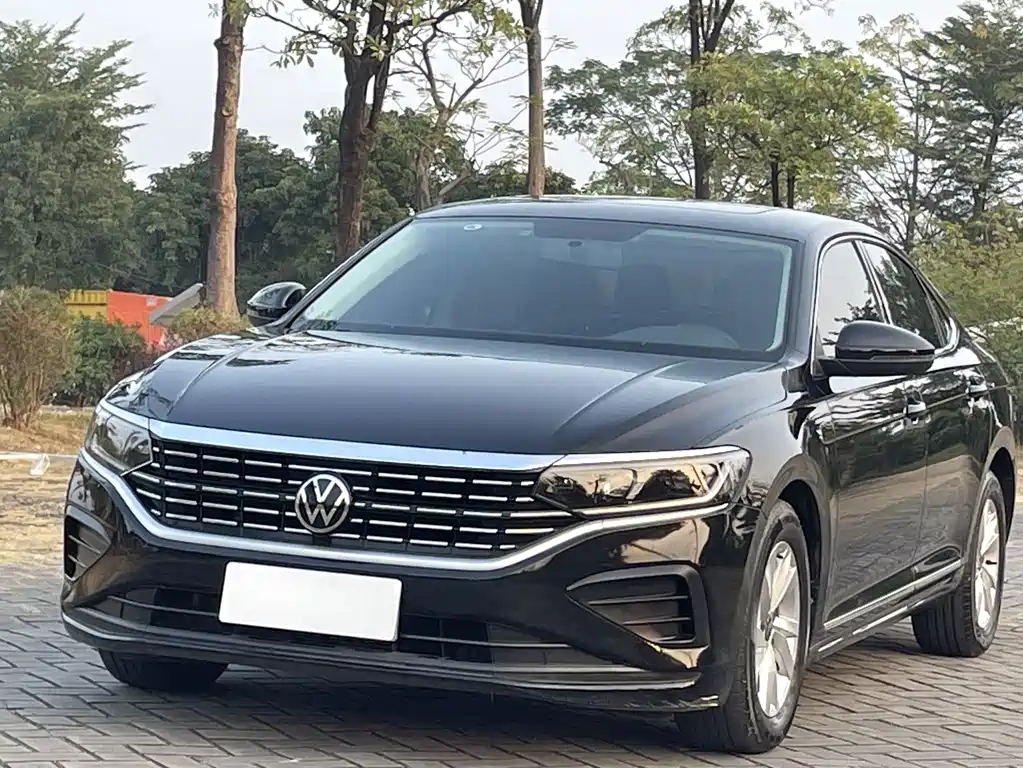 Volkswagen Passat 2023