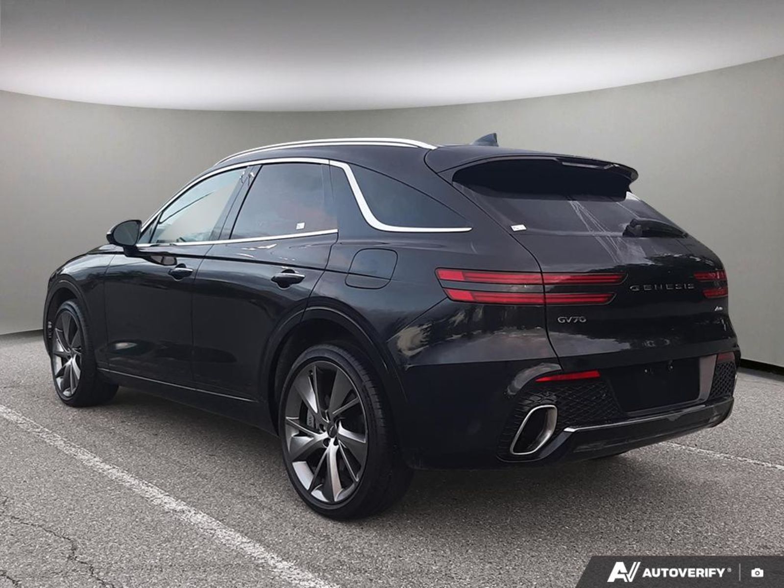 Genesis GV70 2024