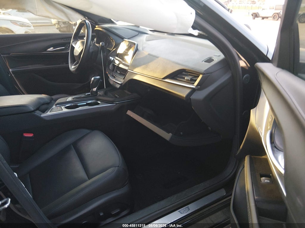 Cadillac CT4 2022