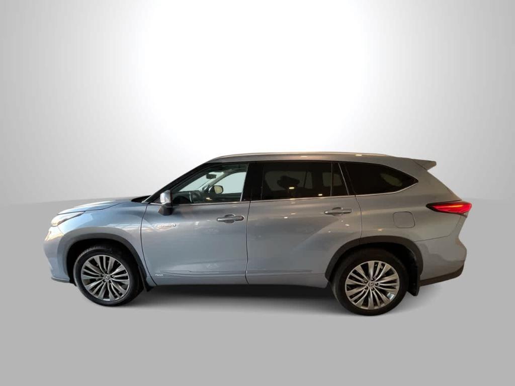 Toyota Highlander 2021
