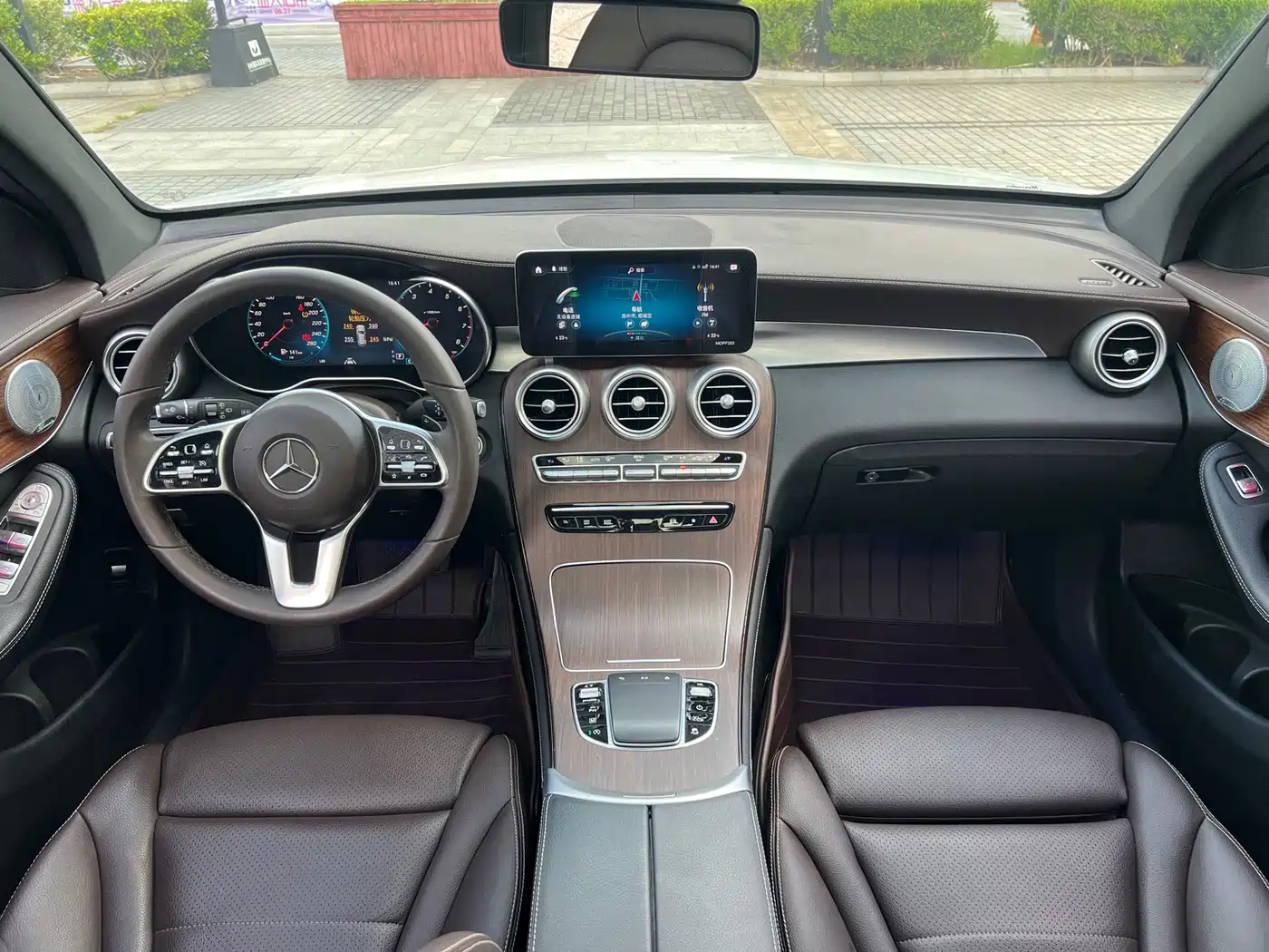 Mercedes-Benz GLC 2021
