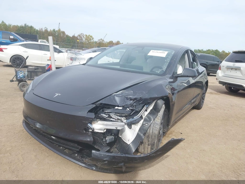 Tesla Model 3 2024