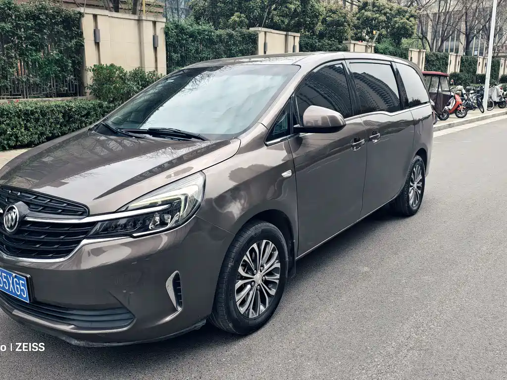 Buick GL8 2021