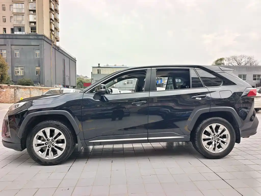 Toyota Wildlander 2021