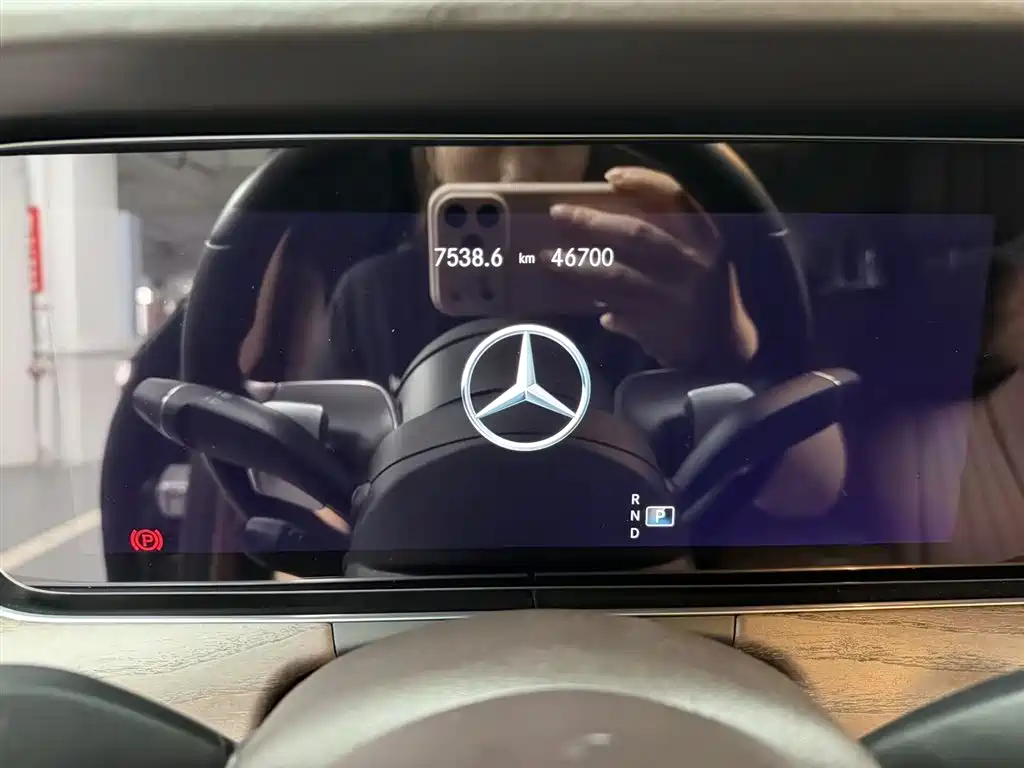 Mercedes-Benz E-Класс 2023