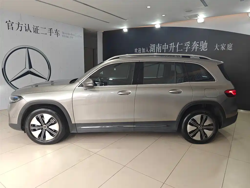 Mercedes-Benz EQB 2023