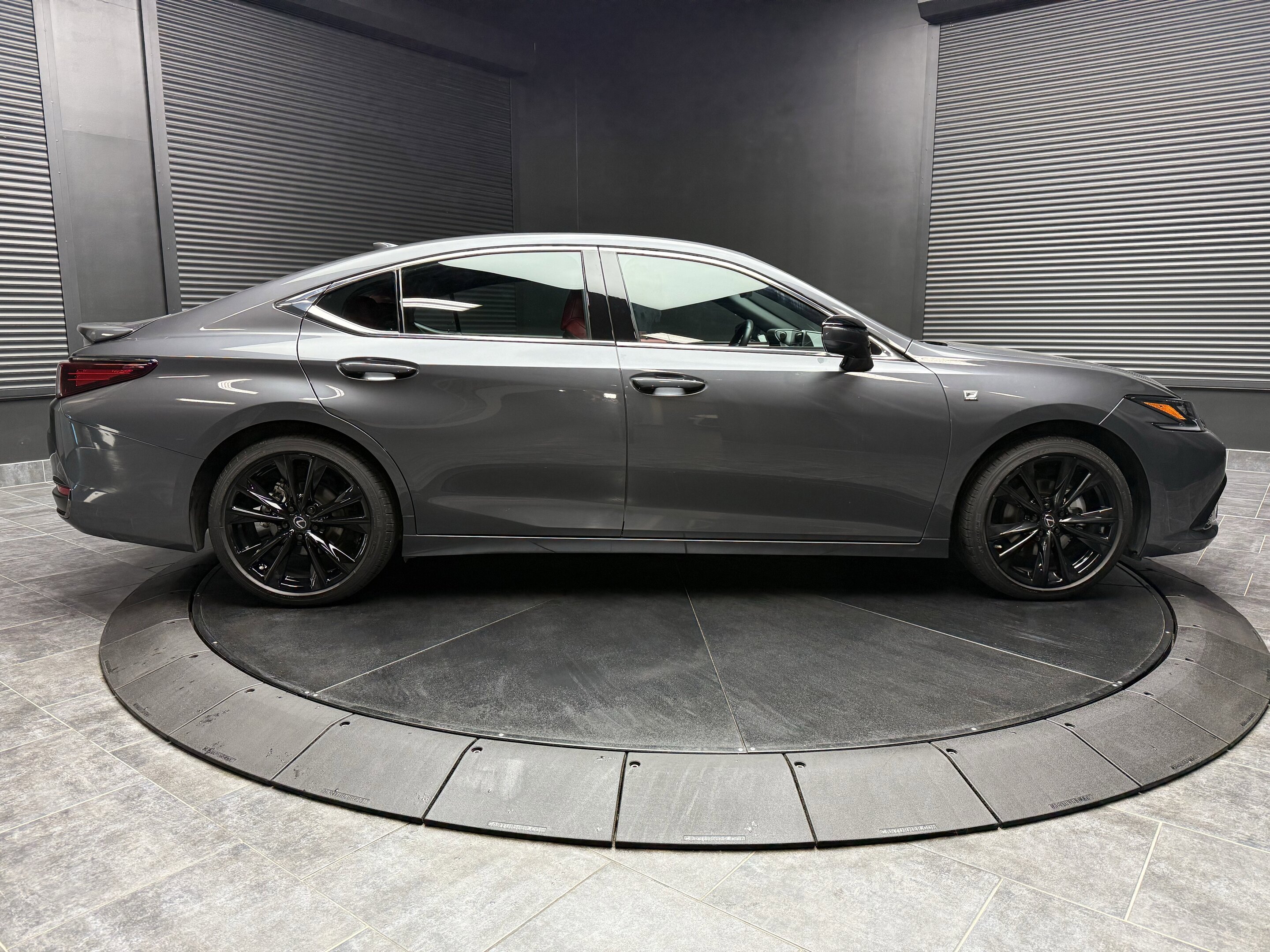 Lexus ES 2024