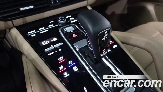 Porsche Cayenne 2022