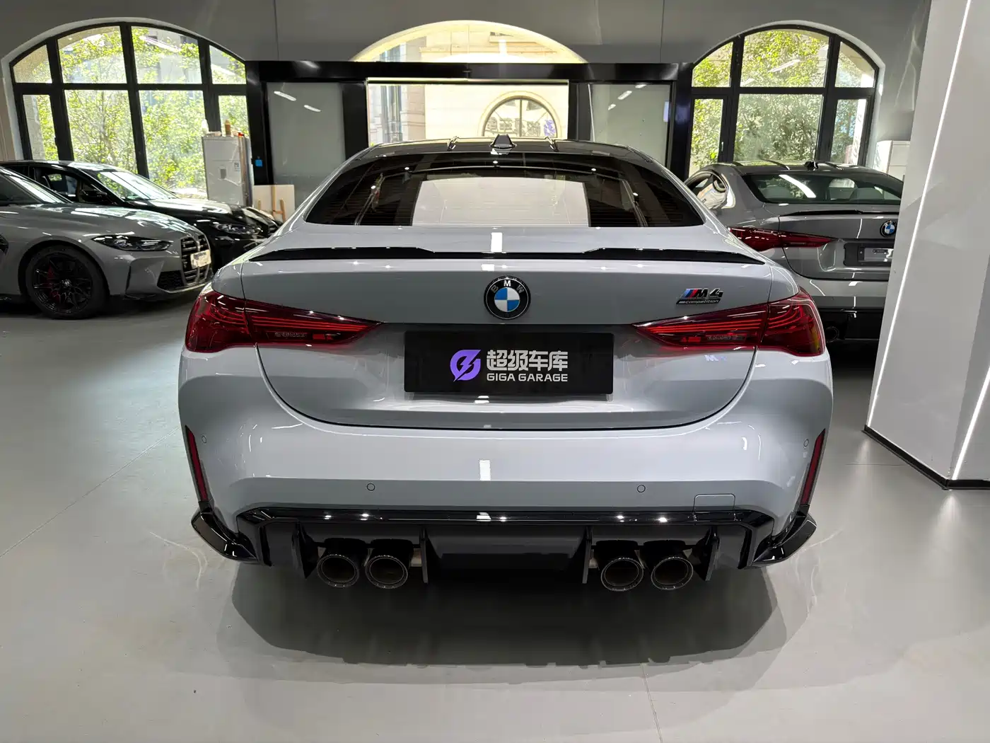 BMW M4 2025