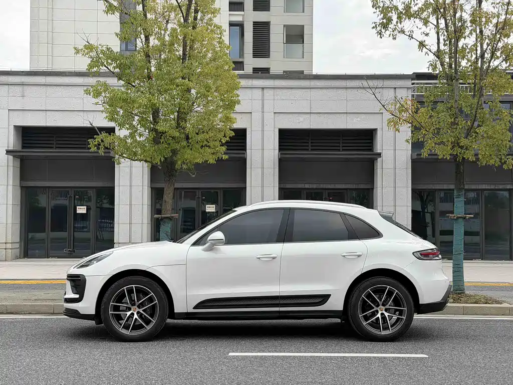 Porsche Macan 2024