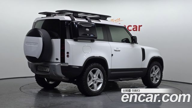 Land Rover Defender 2022