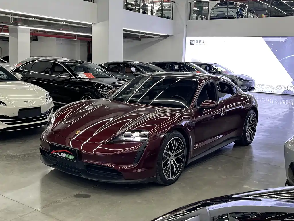 Porsche Taycan 2021