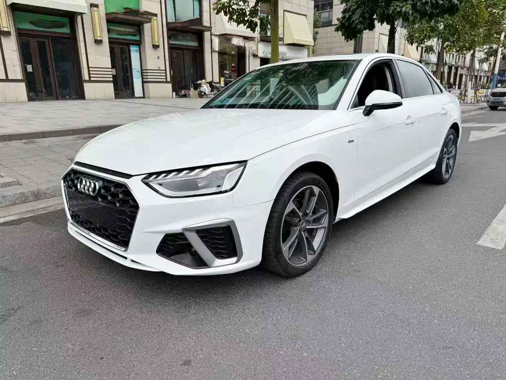 Audi A4 2021