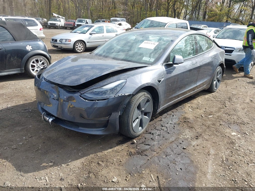 Tesla Model 3 2022