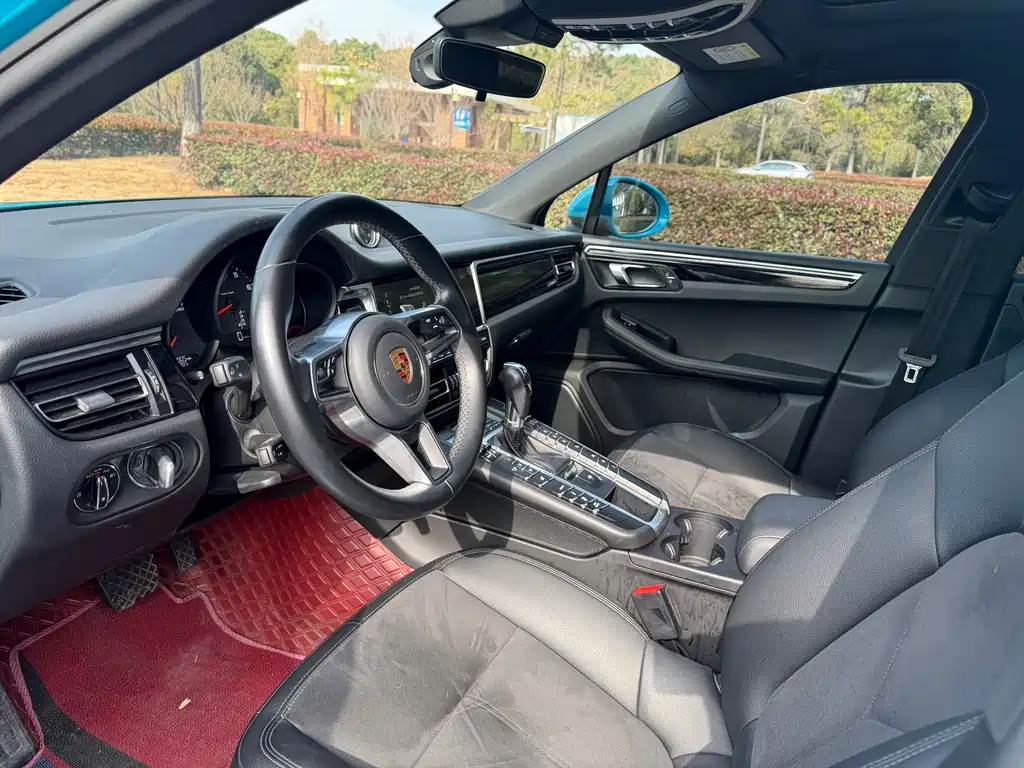 Porsche Macan 2020