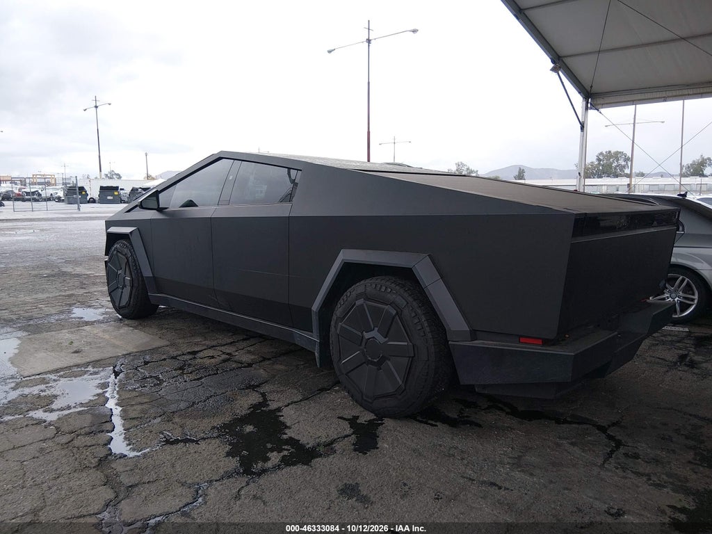 Tesla Cybertruck 2025