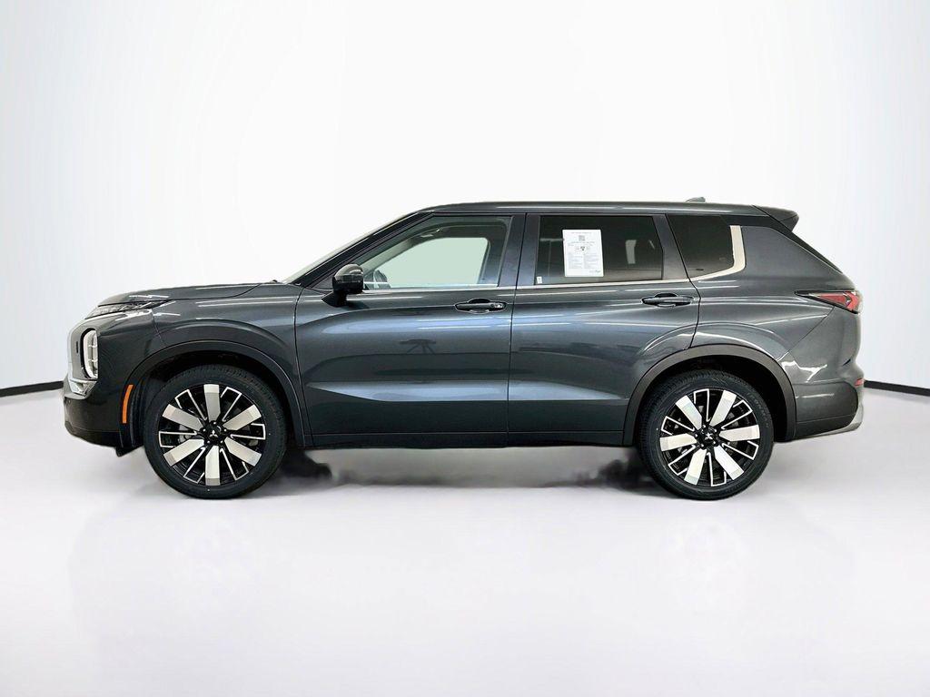 Mitsubishi Outlander 2025
