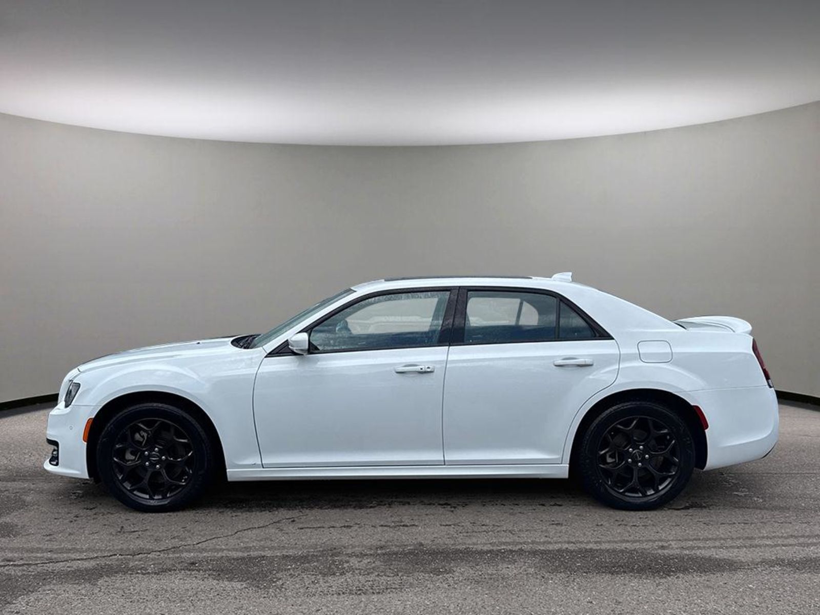 Chrysler 300 2023