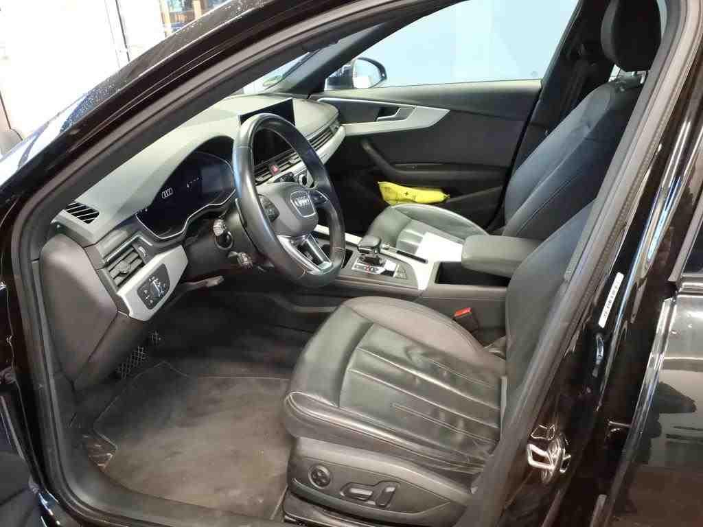Audi A4 2023