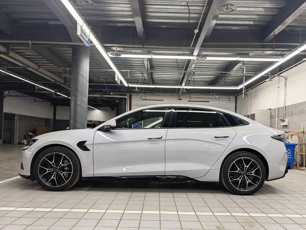 BYD Seal 2025
