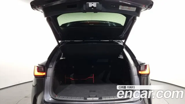 Lexus NX 2022