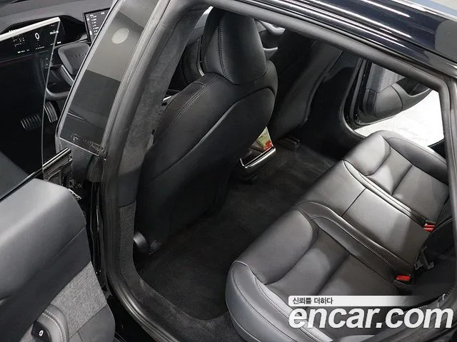 Tesla Model S 2024