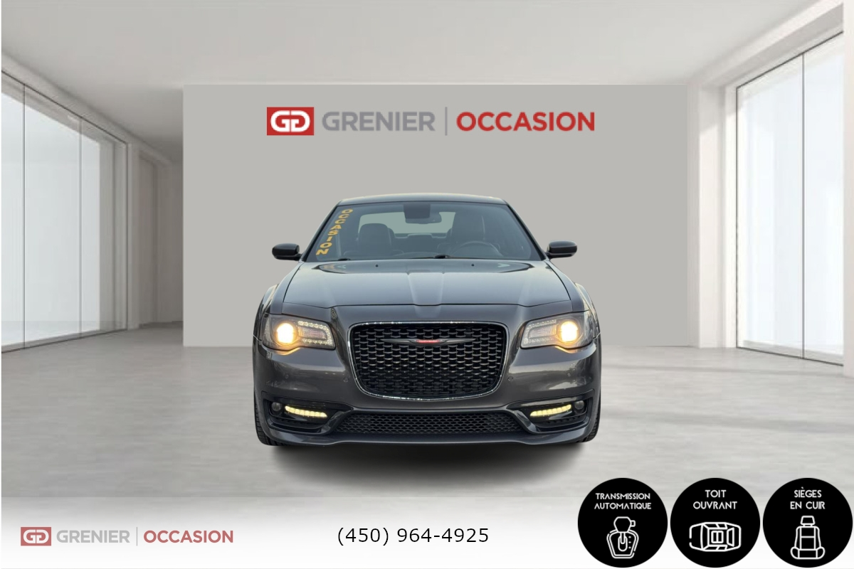 Chrysler 300 2022