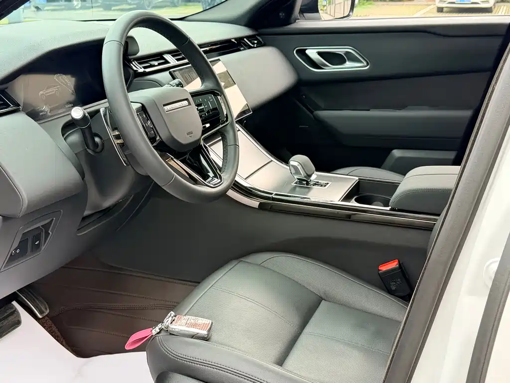 Land Rover Range Rover Velar 2024