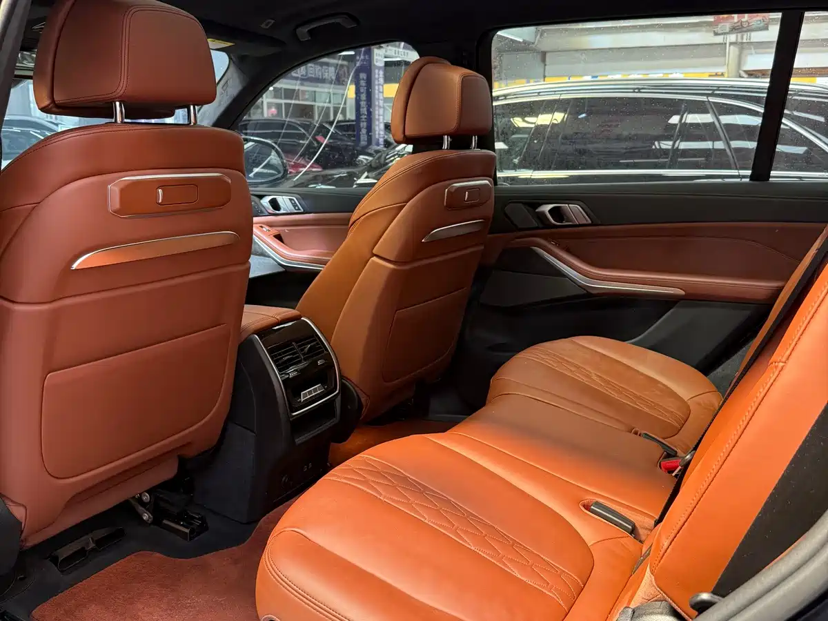 BMW X7 2024