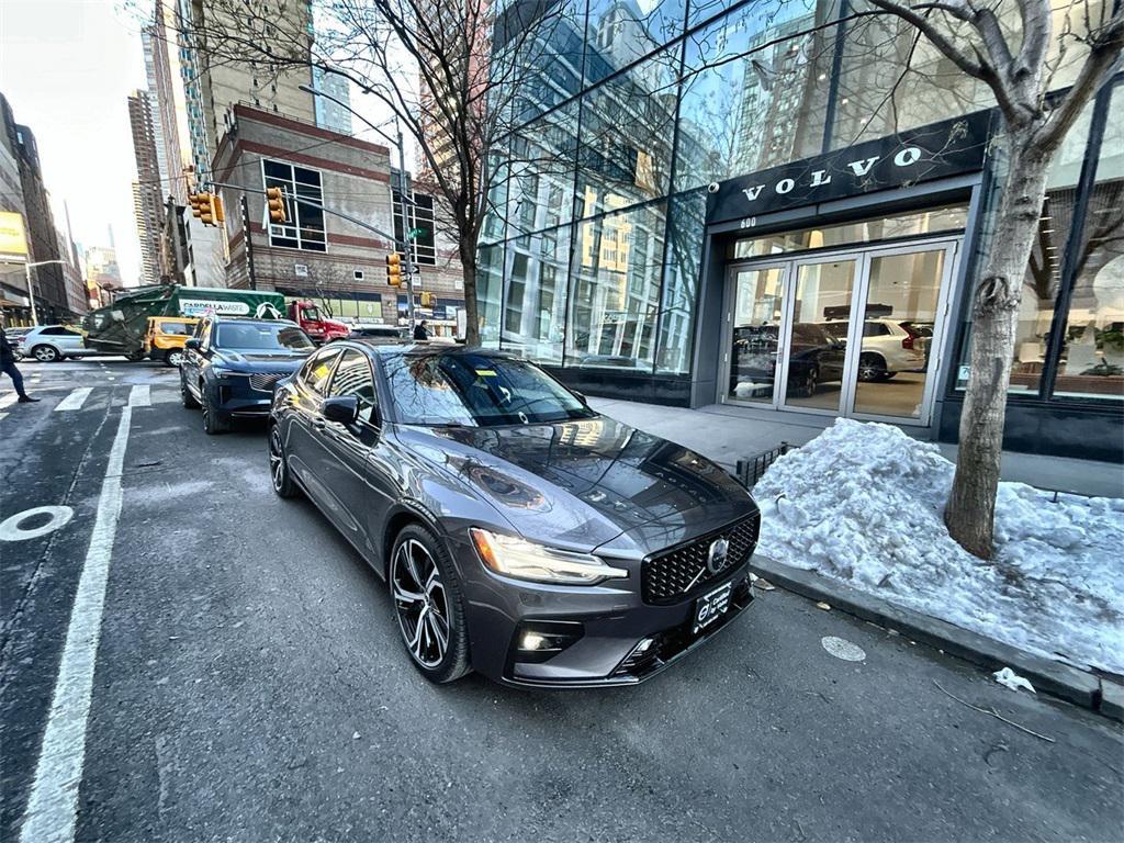 Volvo S60 2023