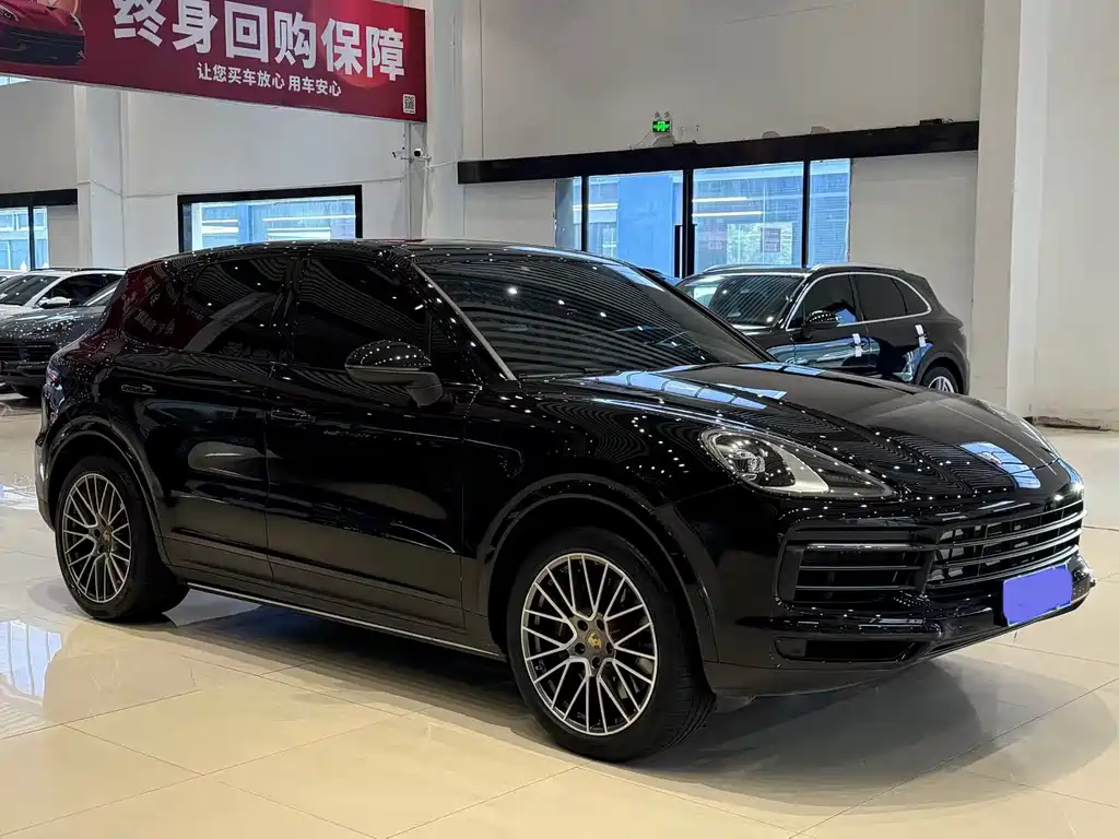 Porsche Cayenne 2023