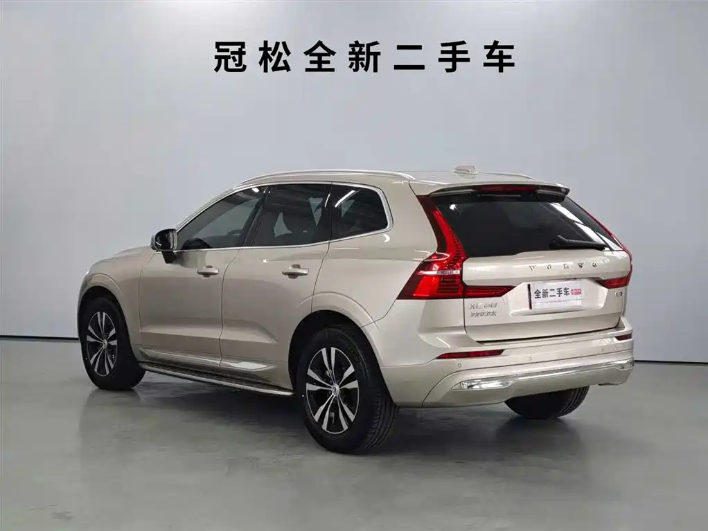 Volvo XC60 2022