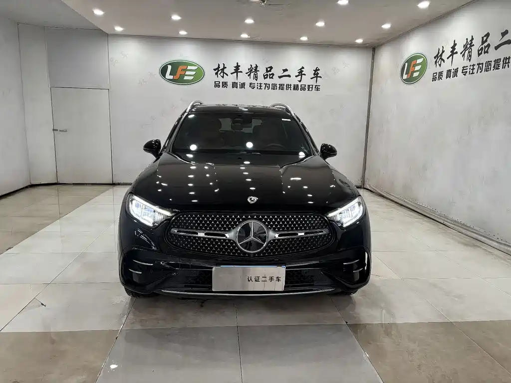 Mercedes-Benz GLC 2023