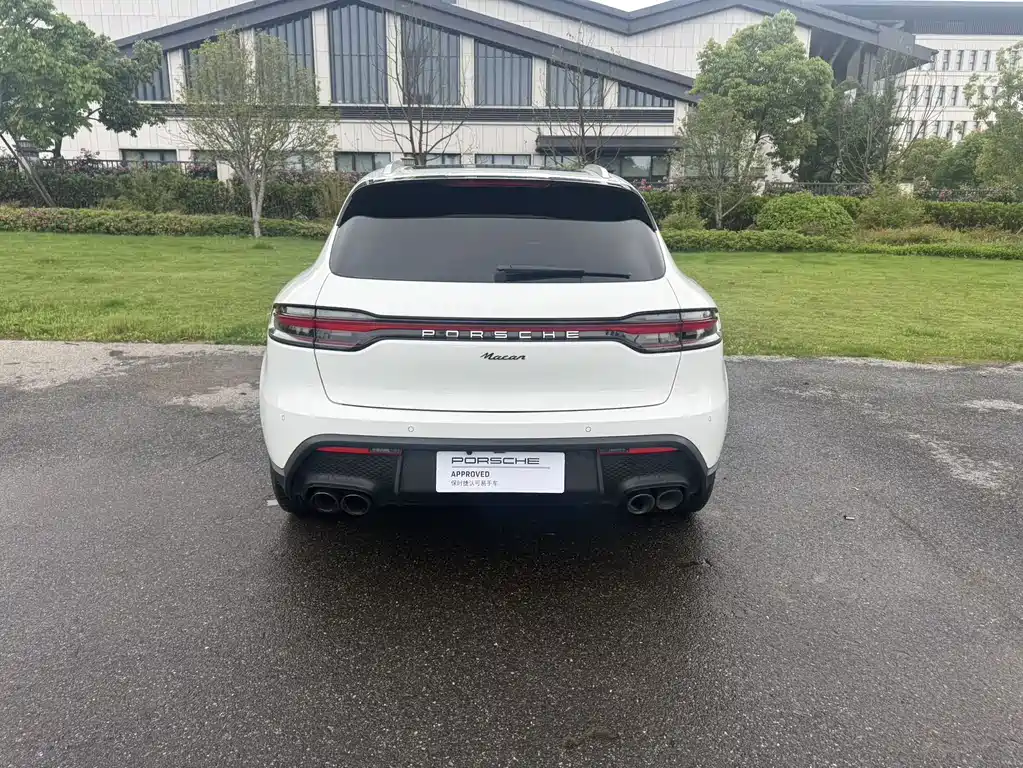 Porsche Macan 2023