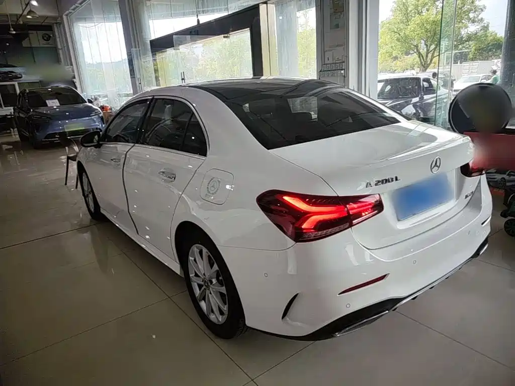 Mercedes-Benz A-Класс 2021
