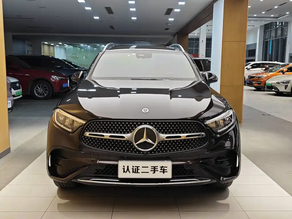 Mercedes-Benz GLC 2023