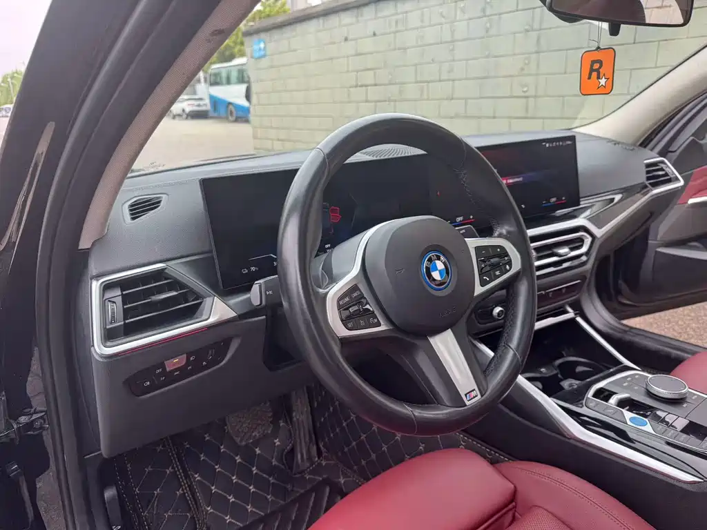 BMW i3 2023